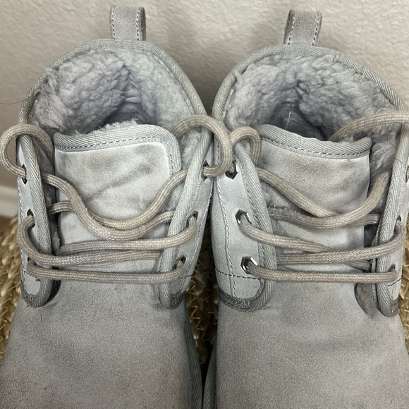 UGG Boots - Picture 5 of 9